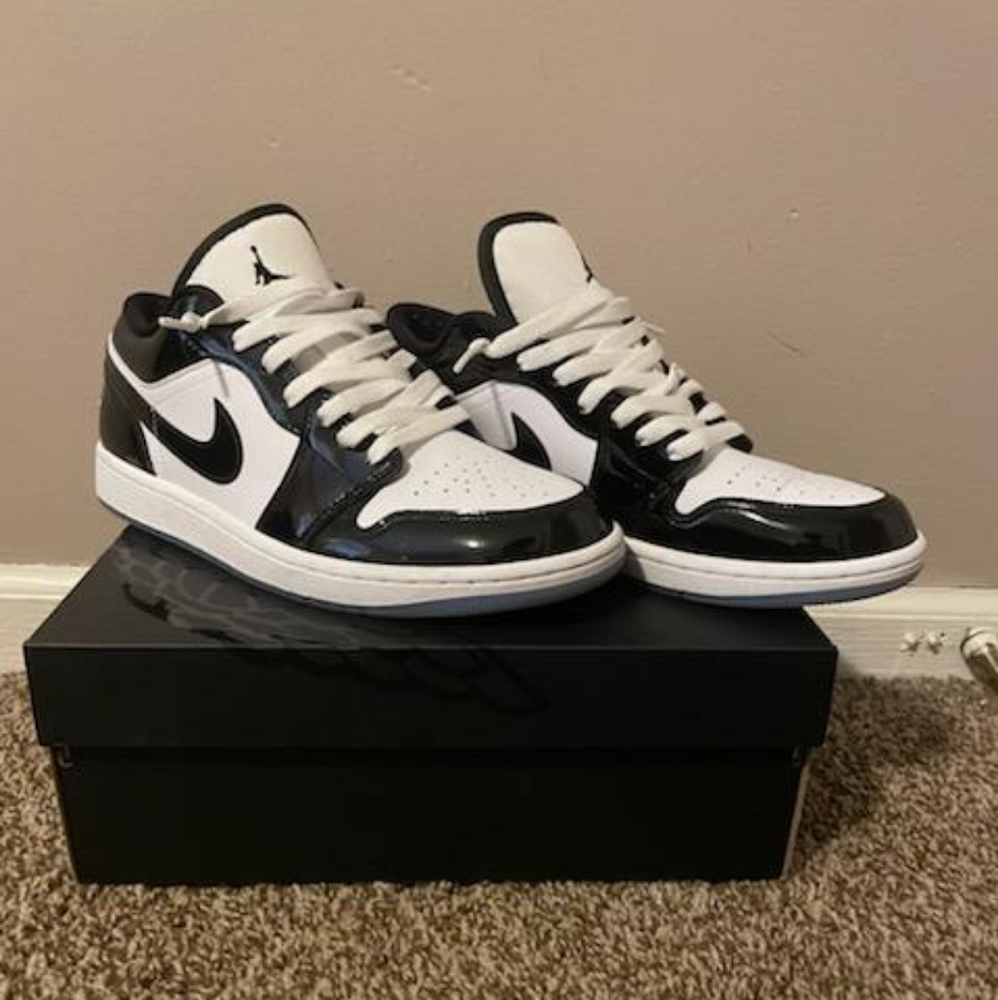 Jordan 1 low Concord Mens size 8